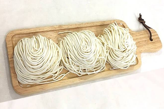 加細面 Add thin noodles